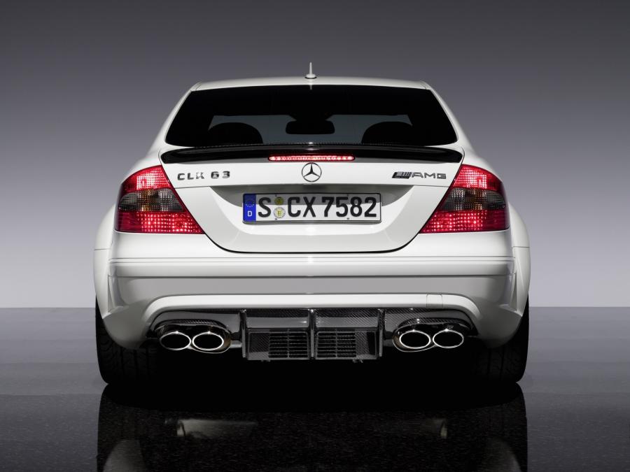  Mercedes-Benz CLK63 AMG Black Series 2008 года  (фото 9 из 37)
